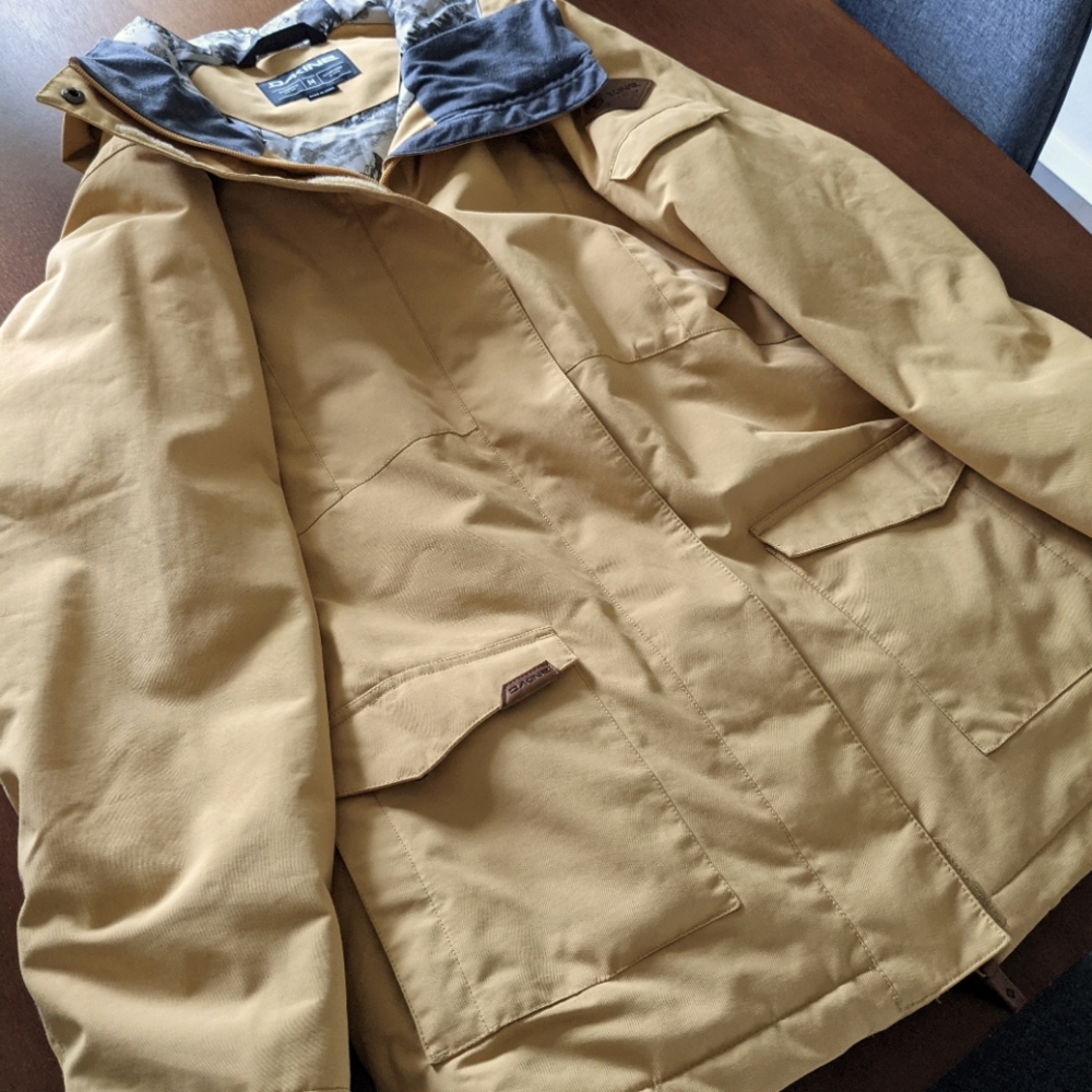 Dakine Women's Ski/snowboard Jacket, Sz M